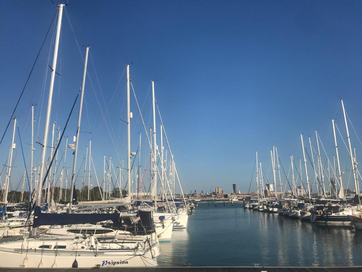 Stunning Marina Apartment Gosport Portsmouth 외부 사진